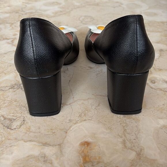Unique Vintage Black Daisy Pumps - Picture 9 of 15